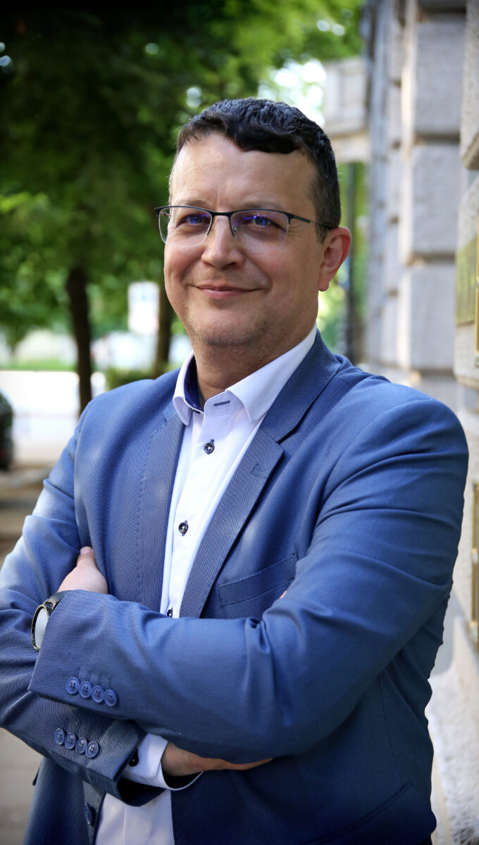 Zoltan korosi